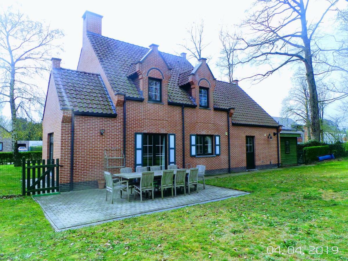 Villa De Ruiter Waasmunster Buitenkant foto